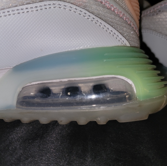 NIKE Air Max 2090s 7Y Pure platinum Arctic Punch - Picture 4 of 16